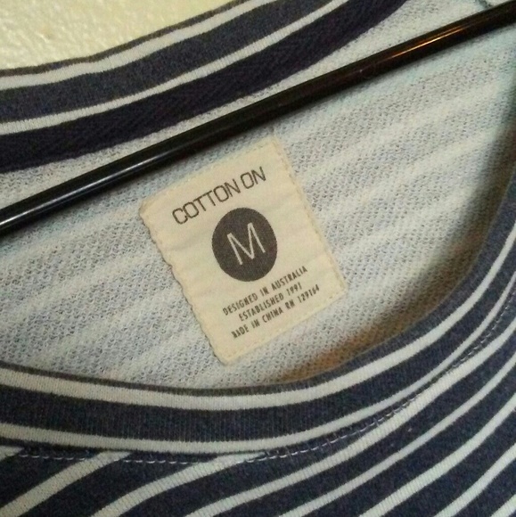 COTTON ON cropped shirt - Picture 3 of 3